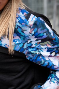 BLACK BLOUSE WITH FINGERS - PARNASSOS