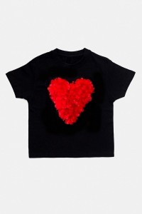 Black T-shirt with 3D red heart_0
