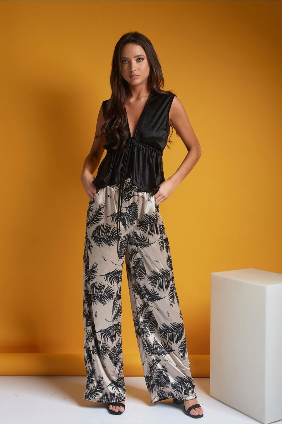 LEAVES QUEEN TROUSERS