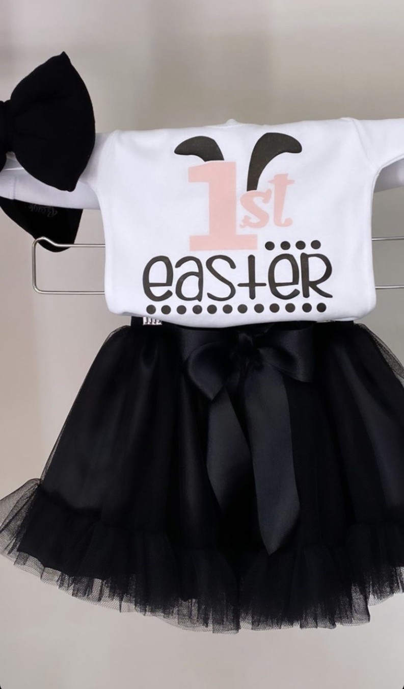 Φορμάκι λευκό my 1st Easter μαύρο και ροζ 