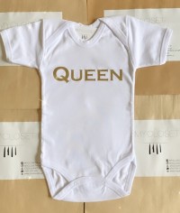 Φορμάκι λευκό κοντομάνικο QUEEN 