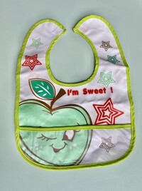 Σαλιάρα αδιάβροχη με θήκη <<I'm Sweet>>
