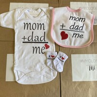 Βρεφικό σετ δώρου MOM & DAD