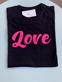 LOVE short-sleeved blouse - fuchsia
